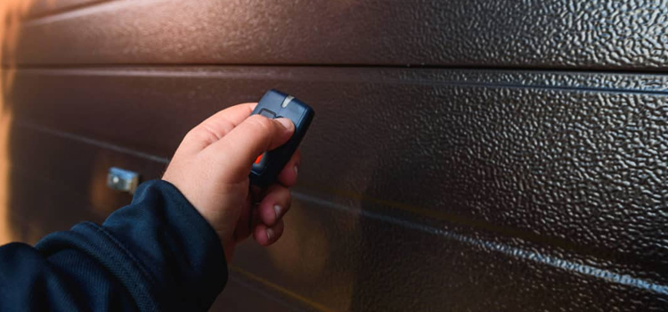 automatic door opener with remote control in Florence-Graham